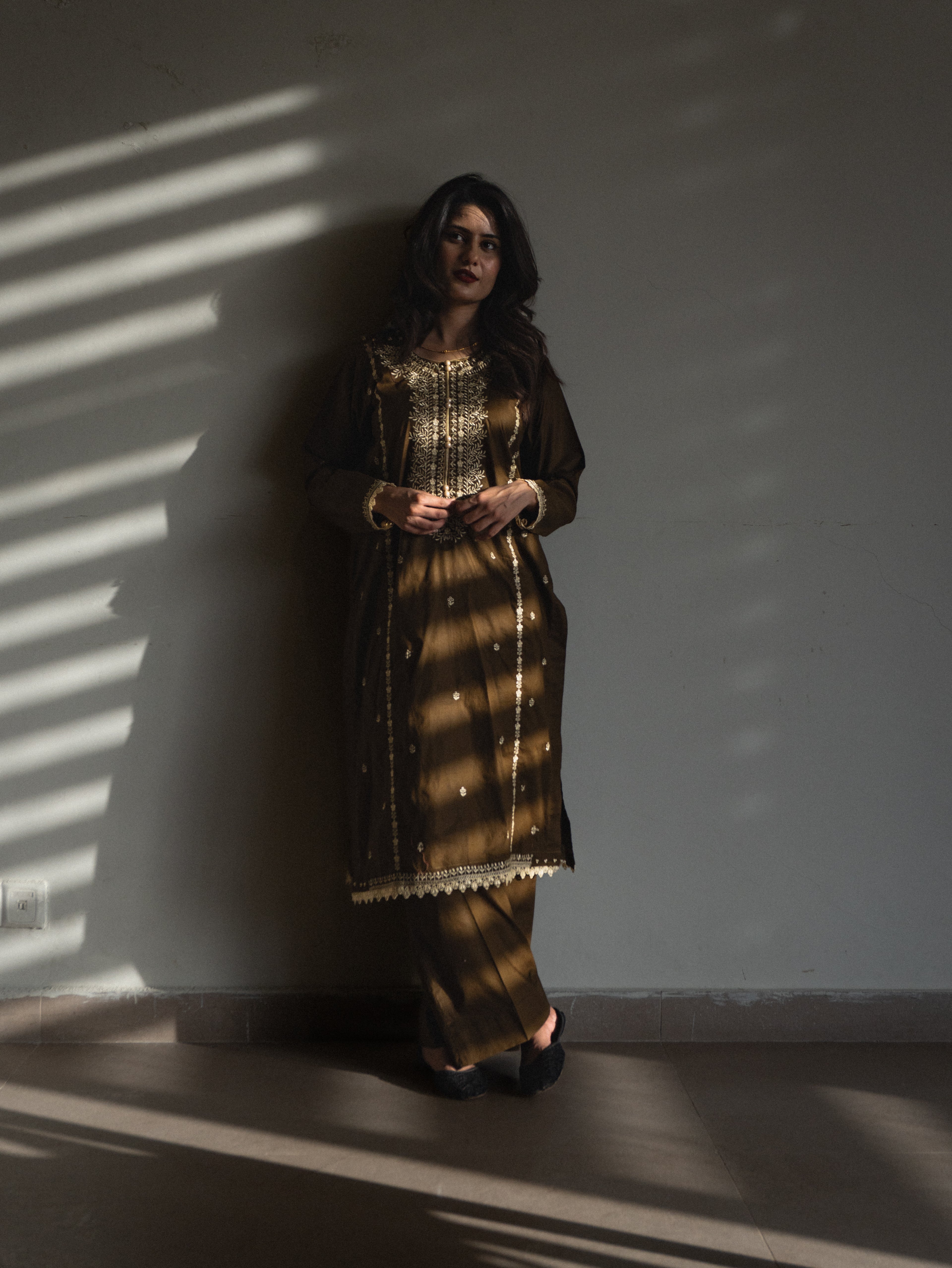 Tobacco Brown 3-Piece Suit with Embroidered Kurta, Straight Pants, and Dupatta